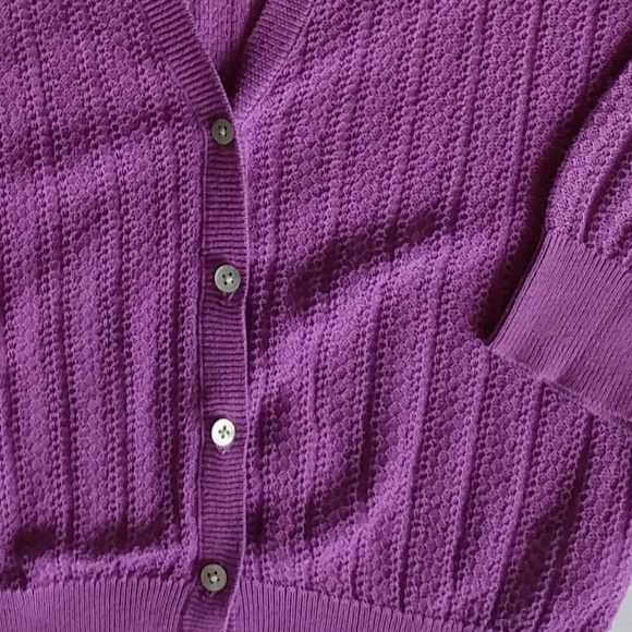 Old Navy Lacey Knit V-neck 3/4 Sleeve Cardigan - Picture 2 of 4